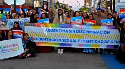 Se abre la inscripción para la nueva edición de la Escuela de Liderazgos LGBTI en Lanús