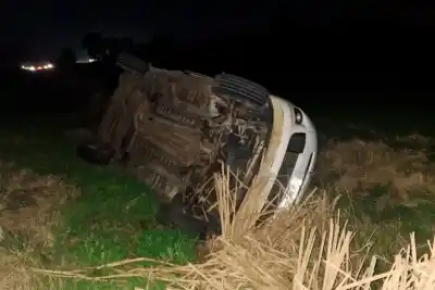 Impactante choque en Ruta 135: un conductor y un nene de 12 años terminaron en el hospital
