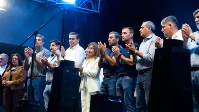Ojo de Agua vibra con una fiesta nacional: el mensaje del vicegobernador que marcó el inicio