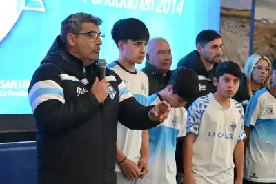 El deporte como puente social: la contundente frase que marcó la entrega de aportes a clubes