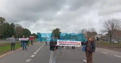 Cortan la Ruta 2 en El Peligro: el reclamo que nadie puede ignorar