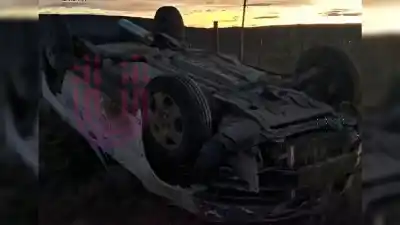 Un descuido fatal: roban camioneta oficial mientras operario atendía una emergencia y la encuentran volcada