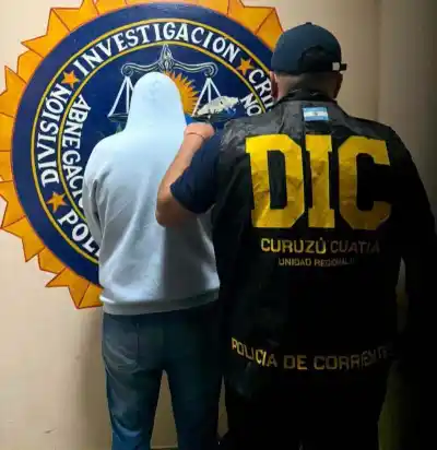 Secuestraron alhajas, una moto y detuvieron a cinco personas tras el robo en la avenida España