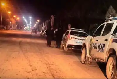 Le dispararon a quemarropa en la Ruta 22 y le robaron la moto: la bala quedó alojada en su ingle