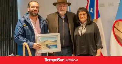 El elogio que cruzó la cordillera: el alcalde de Coyhaique se rindió ante la Feria del Libro de Comodoro