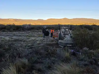 El hielo en la Ruta 39 provocó un vuelco: ¿qué pasó en el barrio Padre Corti?