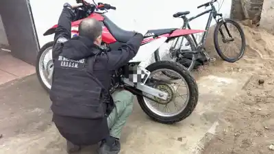 Un joven detenido en Villa Nueva: el allanamiento que destapó el botín de un robo en Arroyo Cabral