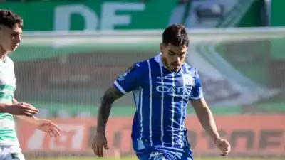 El Tomba se hizo fuerte en Caballito: venció a Ferro y cosechó su primer triunfo de visitante