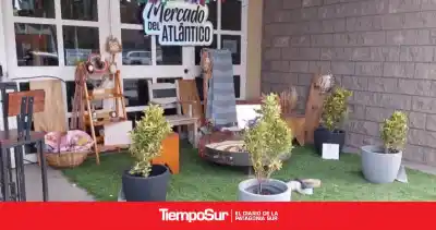 Caña con ruda, elixires y rituales: la feria del Mercado del Atlántico que no te podés perder