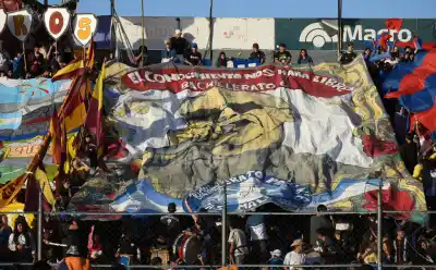 El arte estudiantil que brilló en las tribunas del Finde: las napolitanas que robaron todas las miradas