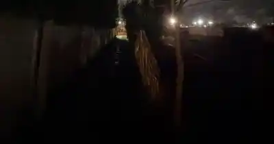 Calles a oscuras en La Plata: vecinos denuncian que sus reclamos quedan en la nada