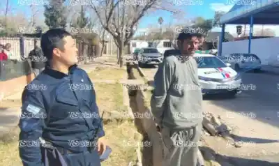 Sorprendido robando accesorios de una Toyota: la dueña estaba a metros
