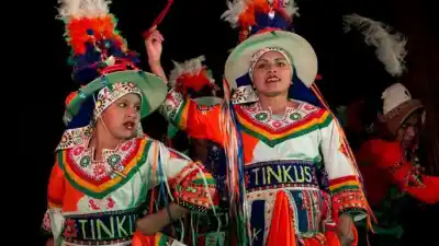 La noche en que Rivadavia se llena de música y tradición boliviana