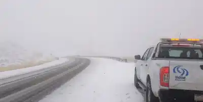La nieve bloquea la ruta 260 y enciende las alarmas en otras vías de Chubut