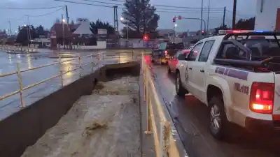 Un temporal dejó 15 milímetros en Comodoro y la respuesta de los pluviales sorprendió a todos