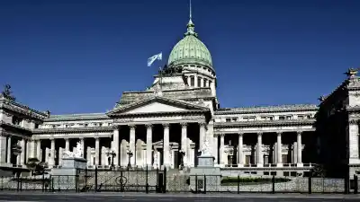 Banderazo en Santa Rosa contra la Ley de Tierras: ¿qué se esconde detrás del proyecto que llega al Senado?