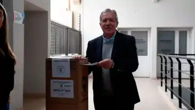 El gobernador votó y lanzó un mensaje que nadie esperaba sobre el futuro de Santiago del Estero