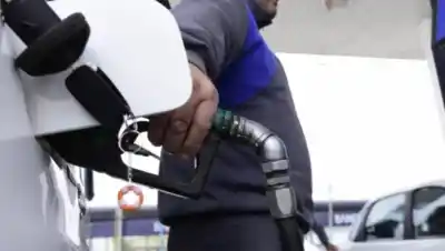Los nuevos precios de los combustibles en Neuquén y Bariloche tras el decreto de Milei