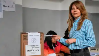La ministra O’Mill votó en la Capital y lanzó un mensaje contundente a los santiagueños