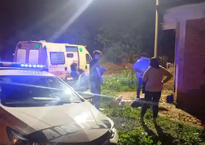 Una adolescente cayó desde la losa de una vivienda y terminó hospitalizada