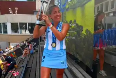 La correntina Carolina Gómez y el equipo +50 de hockey, bicampeones del mundo tras vencer a Inglaterra