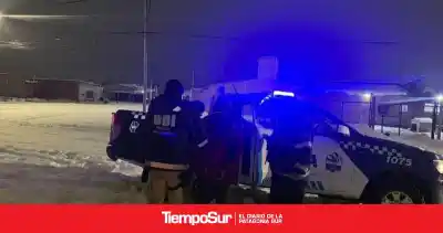 Impactante hallazgo en un allanamiento en Caleta Olivia: secuestraron seis teléfonos y una notebook
