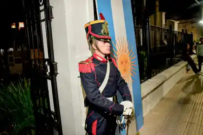 Saladas: una vigilia histórica, un sable donado y un mural que emocionó a todos