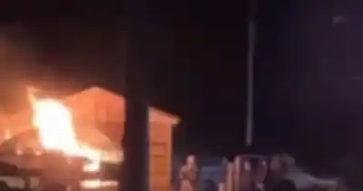 Incendio en Puerto San Julián: un muerto, un herido grave y un detenido tras el siniestro
