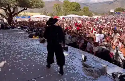 El Chaqueño Palavecino hizo historia en Cafayate: ¿cuántas horas cantó hasta quebrar su propio récord?