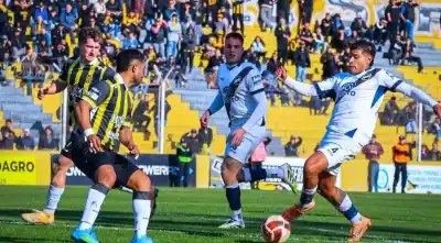 Juventud Antoniana arrancó el Nonagonal con un punto que vale oro en Bahía Blanca