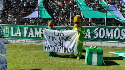 La causa Malvinas se tomó las tribunas del Finde Estudiantil: ¿qué pasó en el Estadio 23 de Agosto?