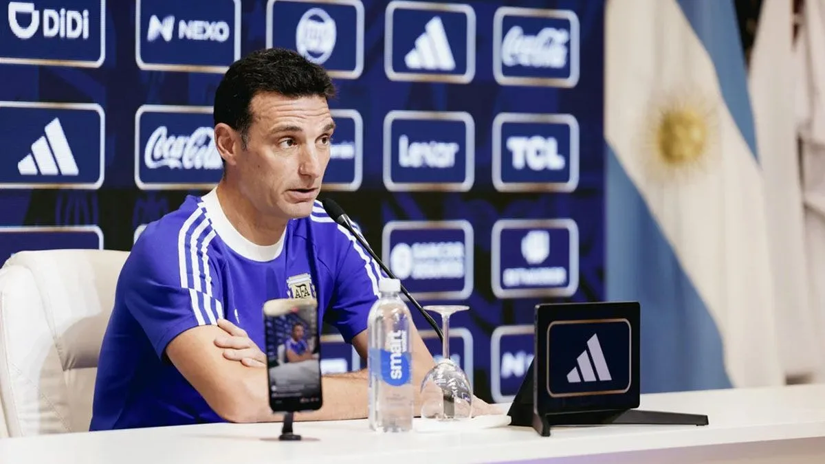 scaloni_conferenciadeprensa.jpg