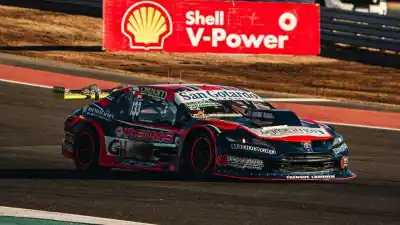 Sufrió hasta el final, pero lo logró: Bernasconi festejó su primer triunfo en TC Pista