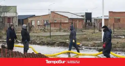 Siguen las tareas en los barrios de Río Gallegos: qué están haciendo las cuadrillas provinciales