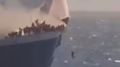 Incendio en un ferry en Indonesia: ¿cuántas víctimas hay?