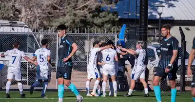Dos triunfos que valen oro: Rincón y Sol de Mayo empiezan la Reválida con el pie derecho y se alejan del descenso
