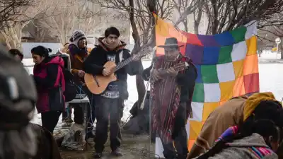 Ceremonia a la Pachamama en Ushuaia: ¿qué ofrendas sorprendieron a los presentes?