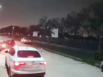 Chocaron a toda velocidad en el Aguará Rugby Club y uno terminó incrustado contra un poste