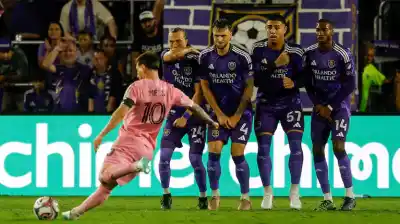 Messi se acerca a un récord histórico: el gol de tiro libre que lo dejó a un paso de la cima