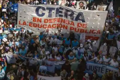 Paro docente nacional: los gremios que se suman en Entre Ríos y la advertencia del Gobierno