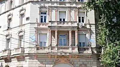 Villa María: renovaron un acceso clave con nuevas luces LED y semáforo