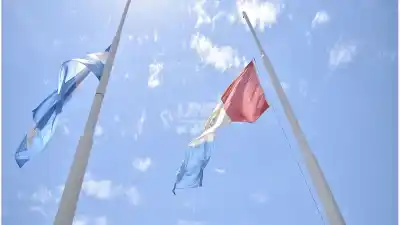 El secreto detrás de la bandera de Santa Fe: ¿qué esconde su diseño?