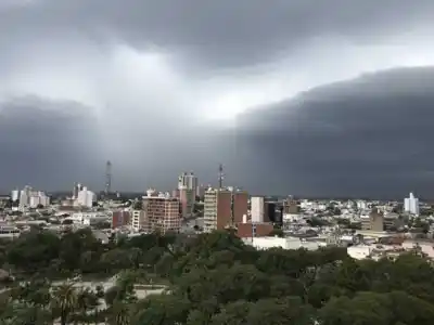 El SMN encendió las alarmas: tormentas fuertes, granizo y ráfagas amenazan a Chaco y otras 4 provincias