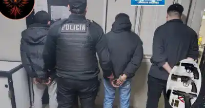 El ruido de una moto en la madrugada delató a tres jóvenes armados en Baigorria