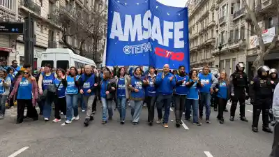 Descuentan el día a docentes que adhirieron al paro y Amsafe explota: "Es una lógica autoritaria"