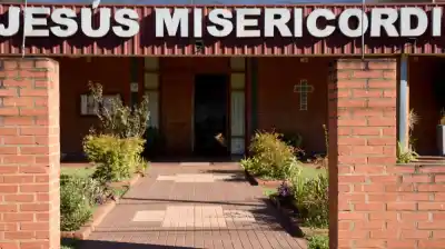 El drama oculto de la parroquia más poblada de Posadas: más de 500 raciones diarias y refugios de emergencia