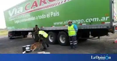 Cayó en Las Heras: quiso retirar un paquete y la esperaba Gendarmería