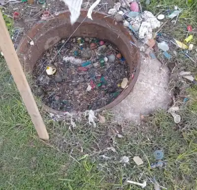 La caída de un nene de 3 años destapó un peligro oculto en las calles de Tucumán: repusieron 400 tapas robadas