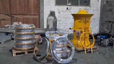 La Bloquera Municipal suma un molde clave para producir caños pluviales de 600 mm
