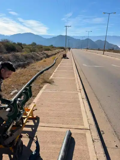 El plan de agua potable que cambiará la vida en San Jorge: ya cavaron 900 metros de zanja